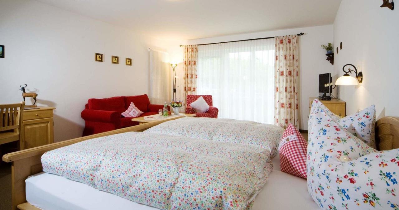 Pension Landhaus Hochfeld 茨维泽尔 外观 照片