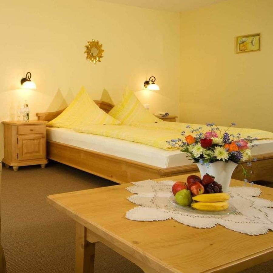 Pension Landhaus Hochfeld 茨维泽尔 外观 照片