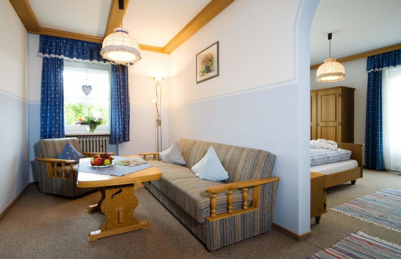 Pension Landhaus Hochfeld 茨维泽尔 外观 照片