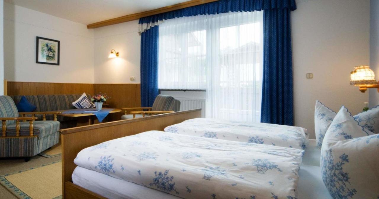 Pension Landhaus Hochfeld 茨维泽尔 外观 照片